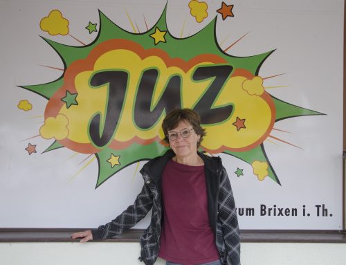 Redaktionelle Berichterstattung über die Leiterin des Jugendzentrums Brixen im Thale